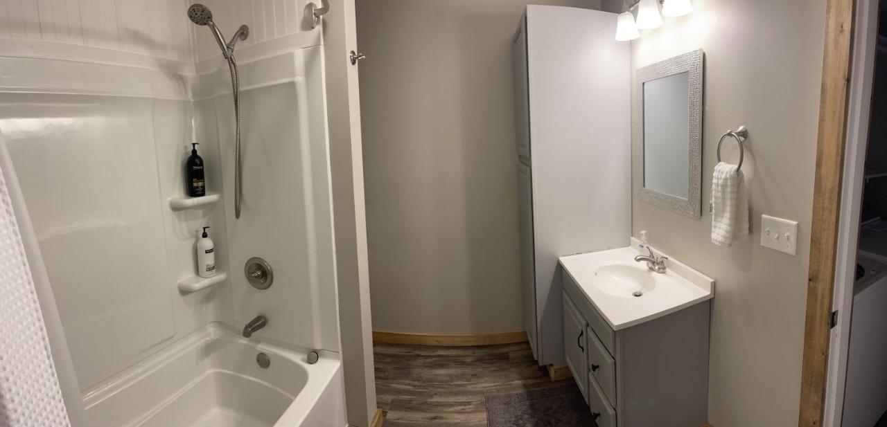 Modern Farmhouse 3 Bed, 2 Bath Apartment, Sleeps 7, Lots Of Space, Steps To Downtown, Honeywell & Eagles Theater Wabash 外观 照片